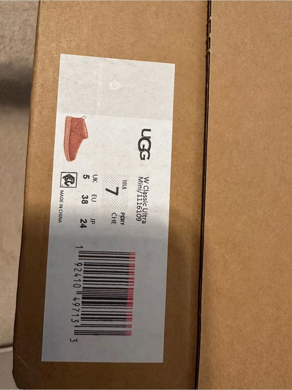 New UGG Classic Ultra Mini Boots Chestnut Size 7 in box - Picture 6 of 12